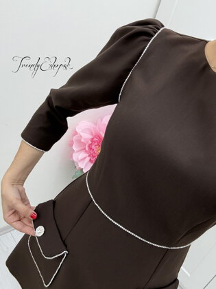 Tmavohnedé puzdrové šaty Perle Donna C275