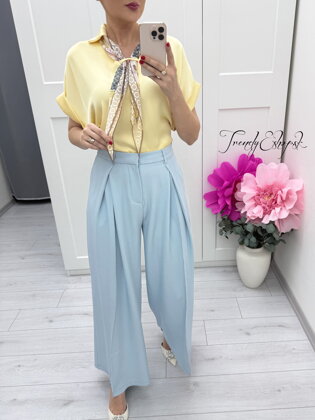 Žltá saténová blúzka so šatkou C319