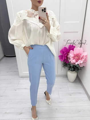 Krémová blúzka so stojačikom LAVYSH C250