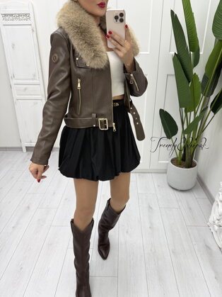 Koženková bunda s kožušinou a opaskom - čokoládová B1799 Koženková bunda s kožušinou a opaskom - čokoládová B1799