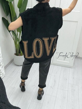 TEDDY vesta s nápisom na zadnom dieli LOVE - čierna B1776