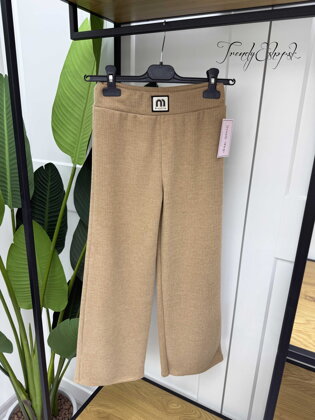 Detské nohavice s nášivkou - camel B2229