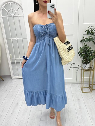 Letné denimové šaty s gumičkovým hrudníkom - modré A982