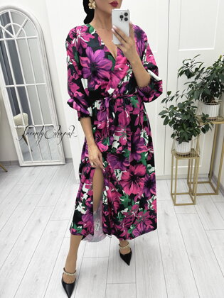 Kvetinové šaty s rozparkom Aria - fialovo-čierne N1900