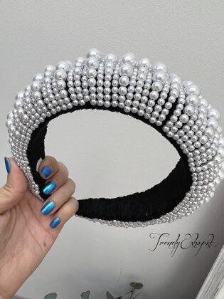 Penová čelenka s perlami Lisa - čierno-biela S1137