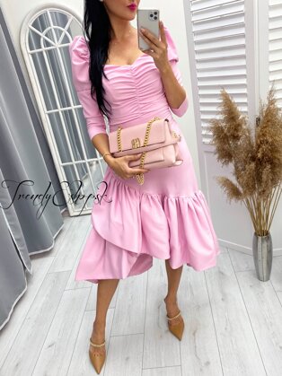 Elegantné šaty s riasenou balónovou sukňou - ružové L1739