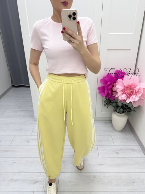 Svetloružové jednoduché tričko JOY C231