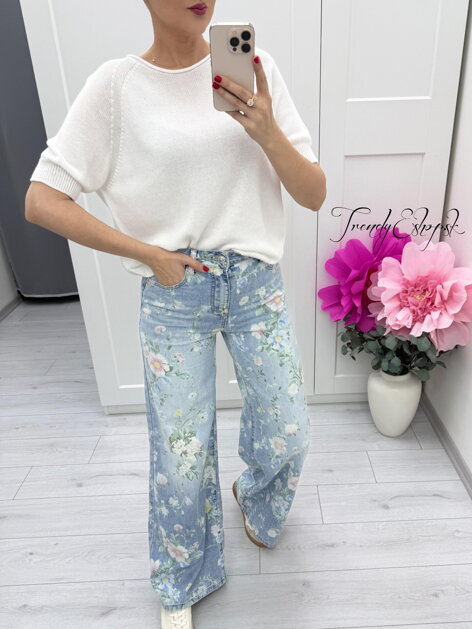 Biely jednoduchý svetrík s krátkymi rukávmi C301