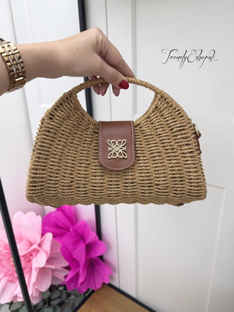 Menšia prútená kabelka - hnedá C334