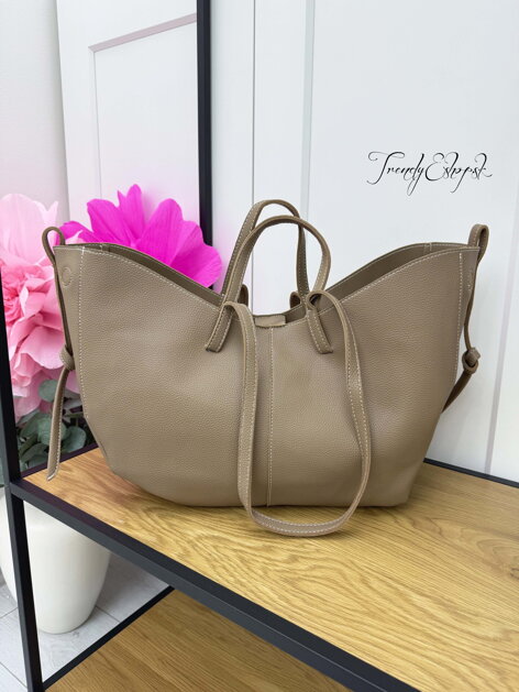 Hnedá koženková kabelka s magnetom C332