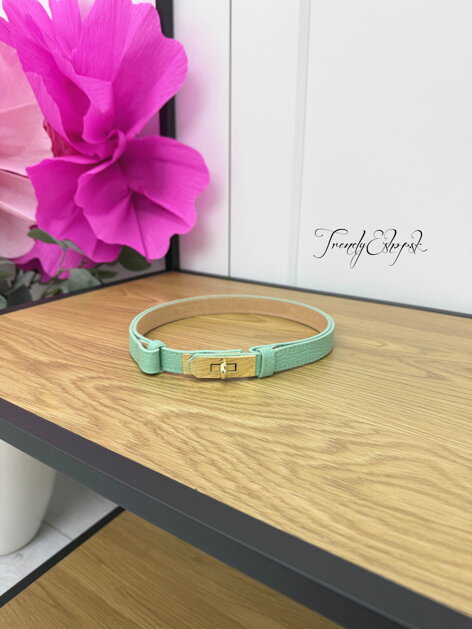 Rastúci kožený opasok - MENTOLOVÝ C371