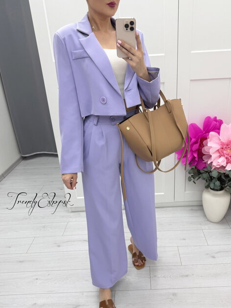 Nohavicový komplet s krátkym sakom - fialový C515