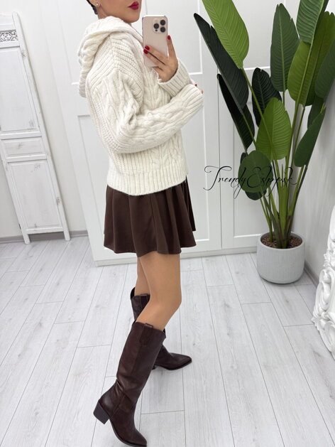 Sveter s kapucňou a vrkočovým vzorom - béžový A2545