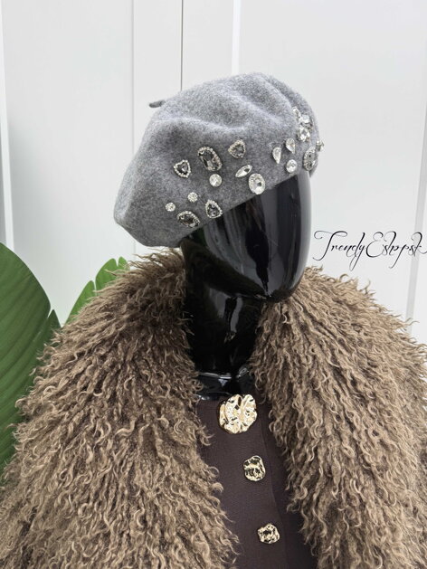 Baretka so striebornými kamienkami - sivá B2464