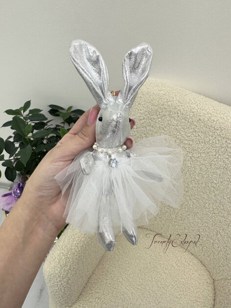 Metalická kľúčenka Bunny Ballerina - strieborná N376