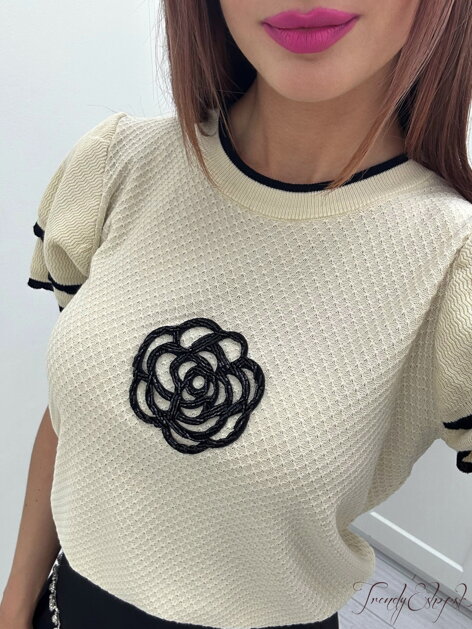 Vzorovaný sveter s krátkymi rukávmi Rose - béžovo-čierny N860