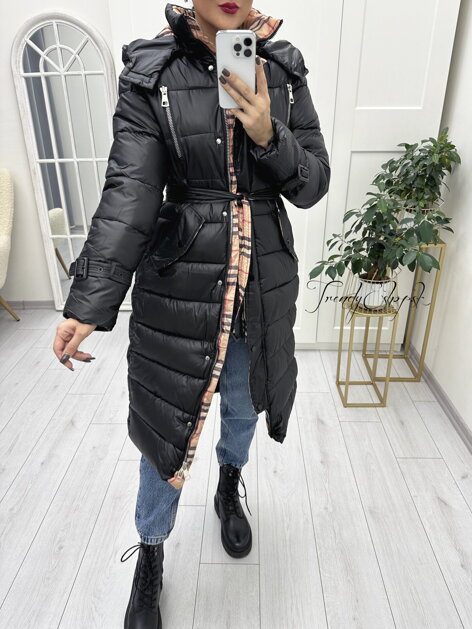Dlhá zimná bunda s károvaným lemovaním - čierna N2332